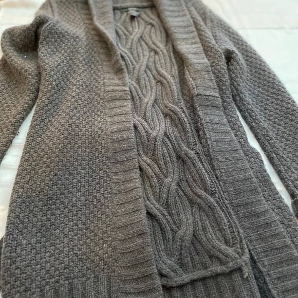 Cashmere Blend TAHARI GRAY CARDIGAN - Picture 2 of 8